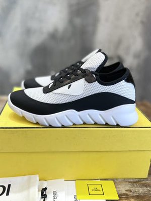 FENDI SNEAKER