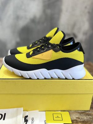 FENDI SNEAKER