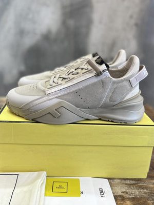FENDI SNEAKER