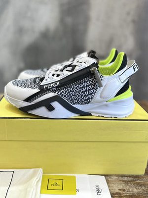 FENDI SNEAKER