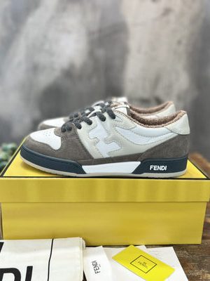 FENDI SNEAKER