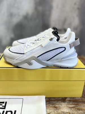 FENDI SNEAKER