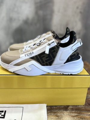 FENDI SNEAKER