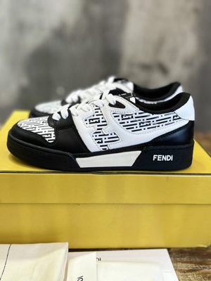 FENDI SNEAKER