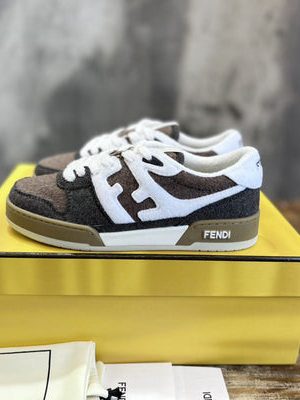 FENDI SNEAKER
