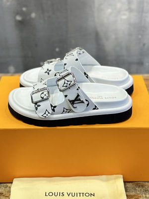 LV SANDAL