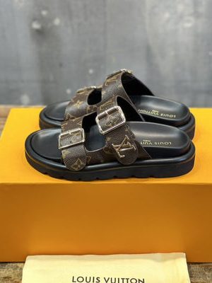 LV SANDAL