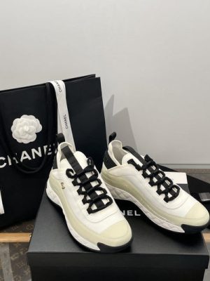 CHANEL SNEAKER