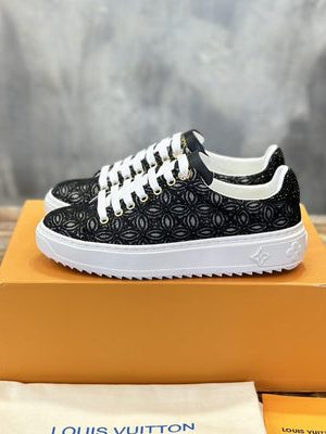 LV SNEAKER