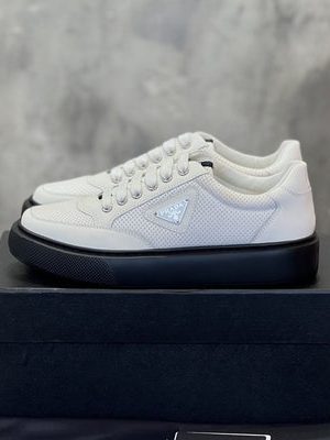PRADA SNEAKER