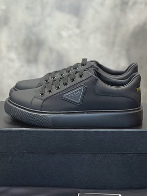 PRADA SNEAKER