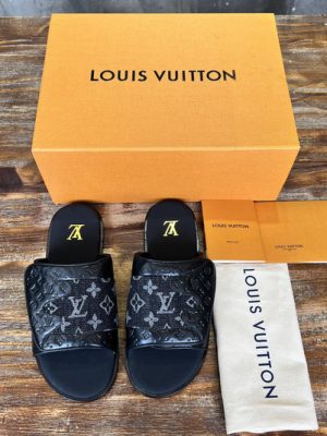 LV SANDAL