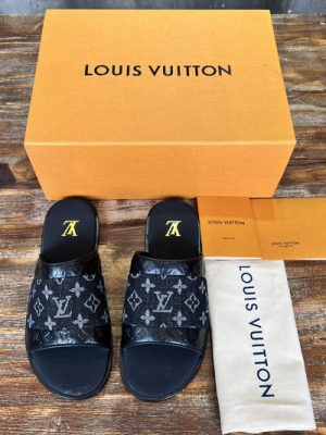 LV SANDAL