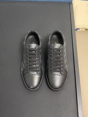 LV SNEAKER