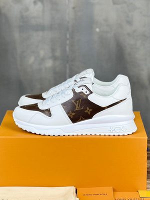 LV SNEAKER