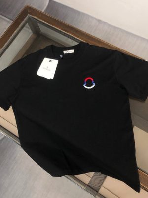 Moncler T-shirt