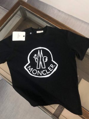 Moncler T-shirt