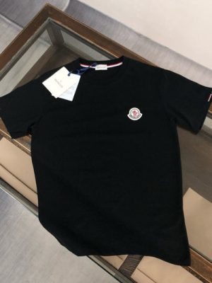 Moncler T-shirt