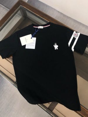 Moncler T-shirt