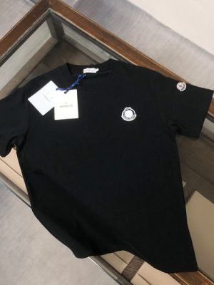 Moncler T-shirt