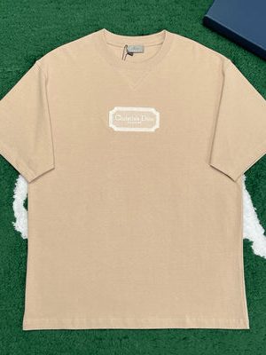 Dior T-shirt