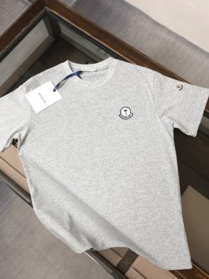 Moncler T-shirt