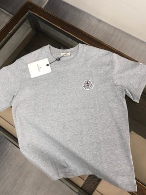 Moncler T-shirt