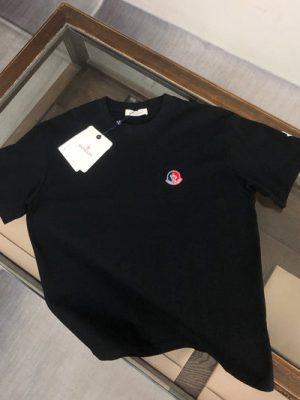 Moncler T-shirt