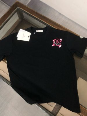 Moncler T-shirt