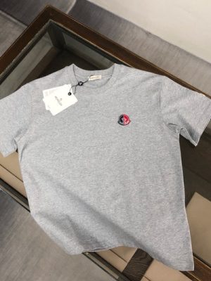 Moncler T-shirt