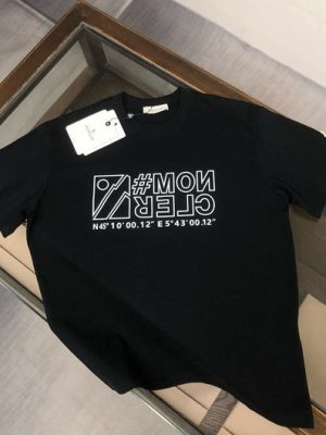 Moncler T-shirt