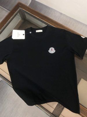 Moncler T-shirt