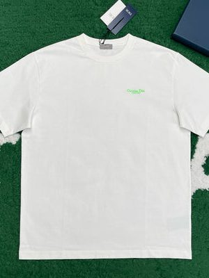 Dior T-shirt