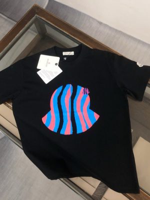 Moncler T-shirt