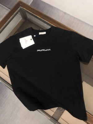 Moncler T-shirt