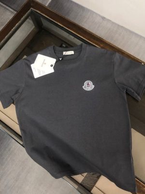 Moncler T-shirt