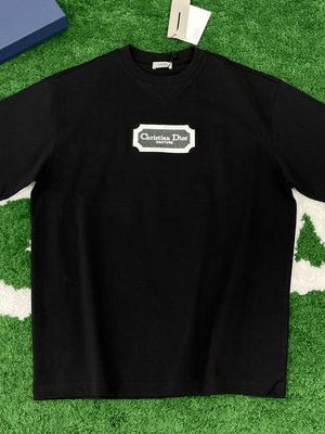 Dior T-shirt