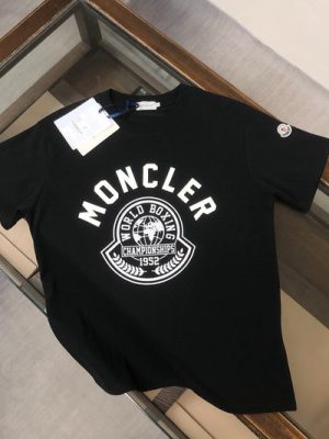 Moncler T-shirt