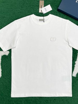 Dior T-shirt
