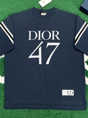 Dior T-shirt