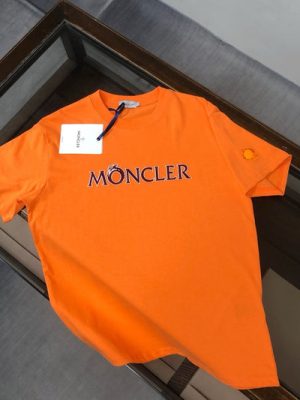 Moncler T-shirt