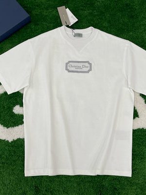 Dior T-shirt