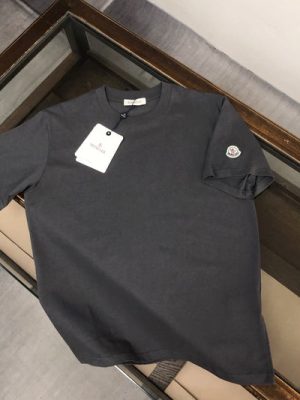 Moncler T-shirt