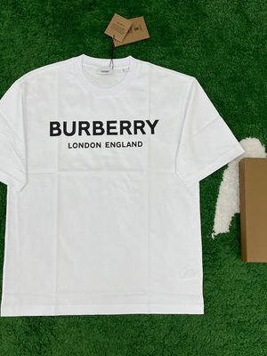 Burberry T-shirt